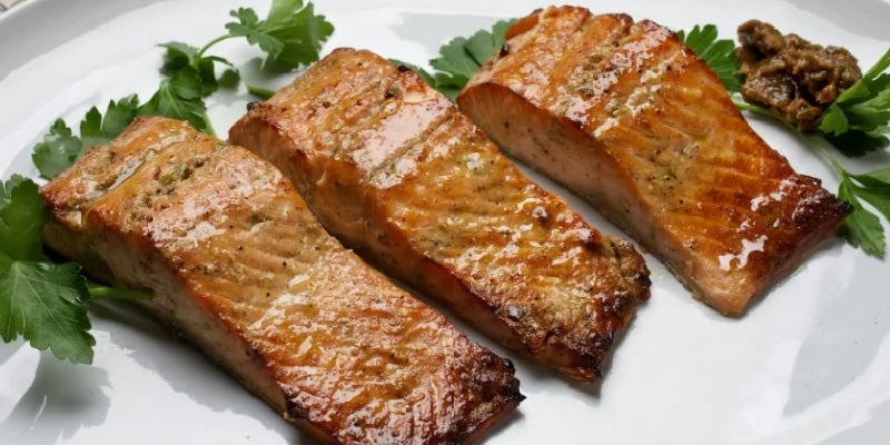 Receta de salmón ahumado con madera de aliso